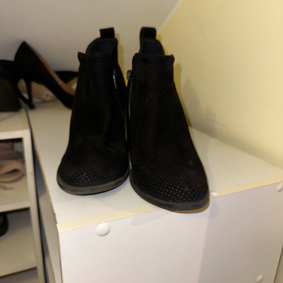 Madden Girl heeled booties. - Picture 4 of 5